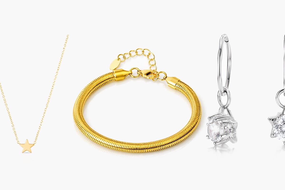 Cute Star Charm Hoop Earrings
