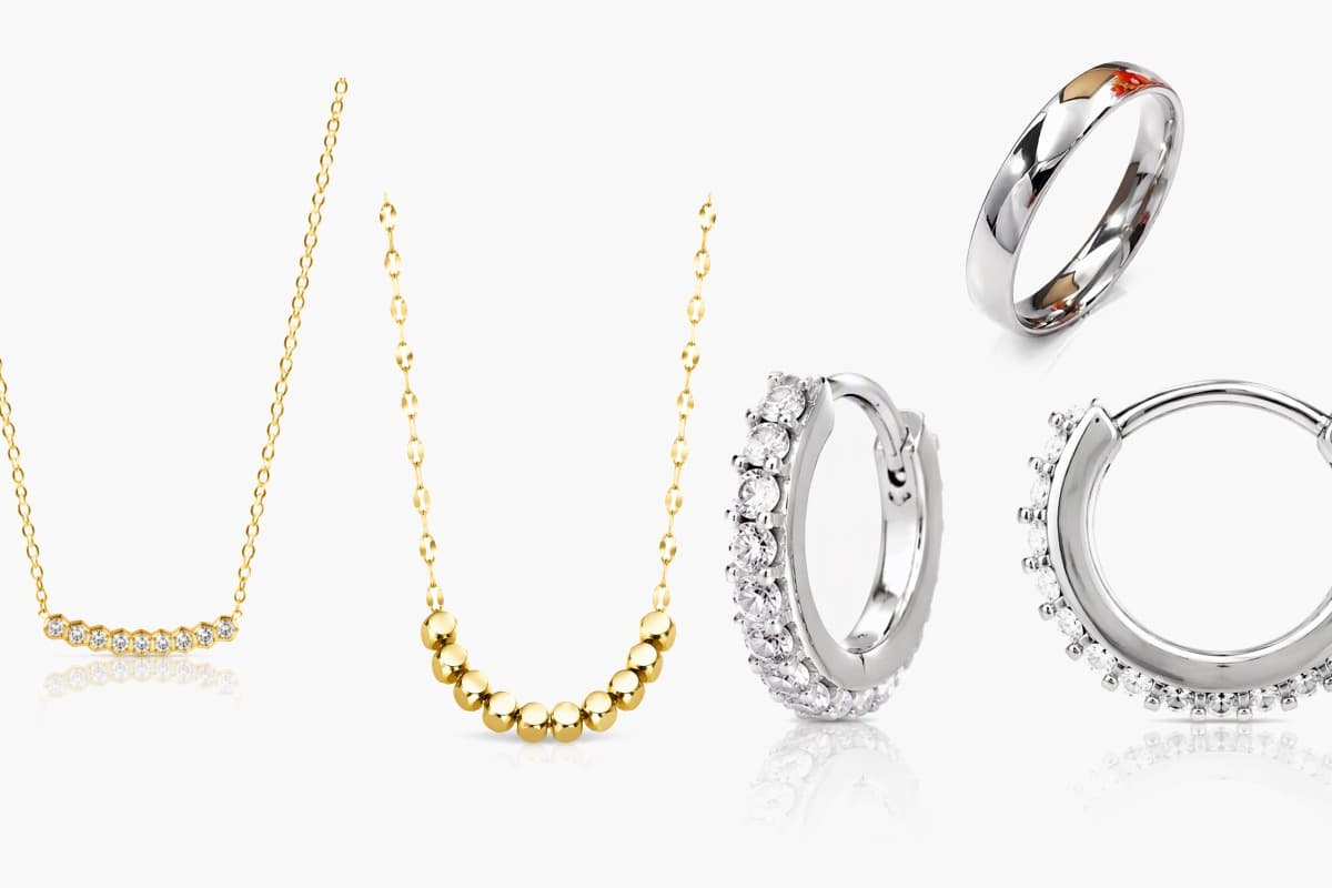 Dainty Curved Bar Necklace