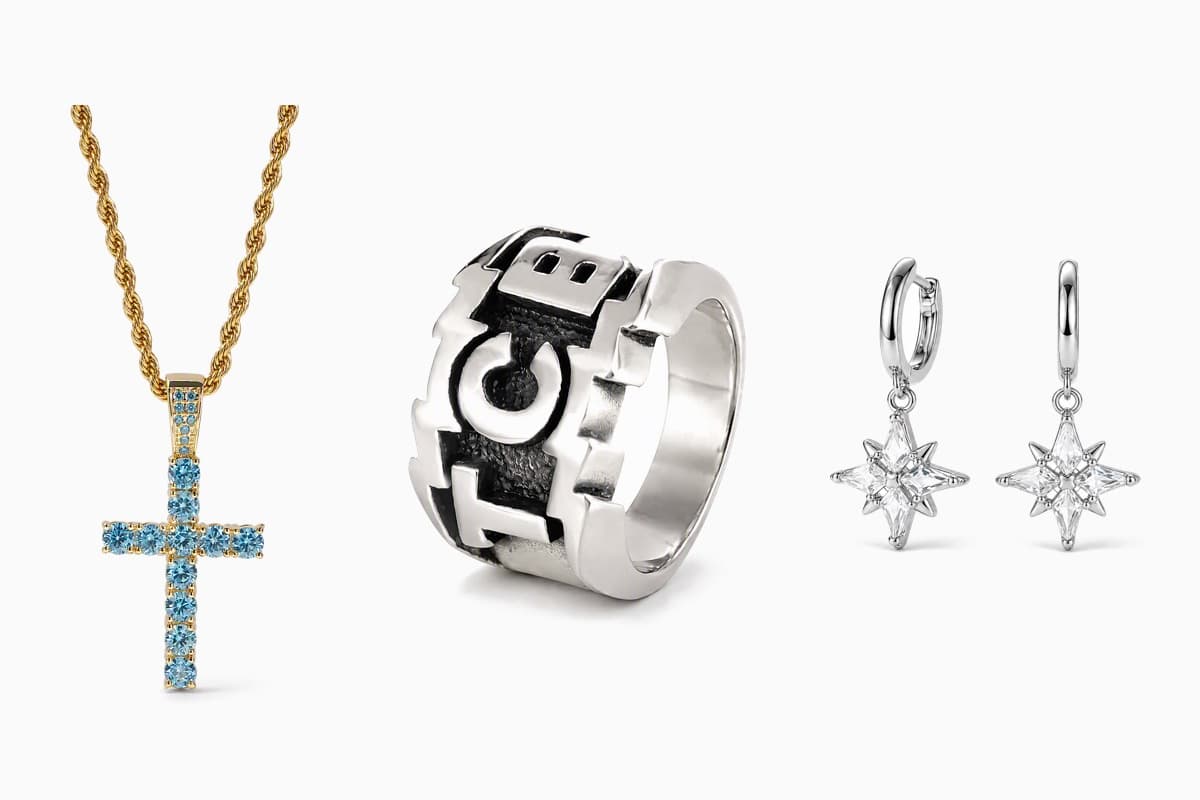 Dainty Star Charm Hoop Earrings