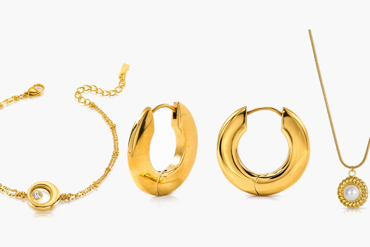 Chunky U-Shape Huggie Earrings