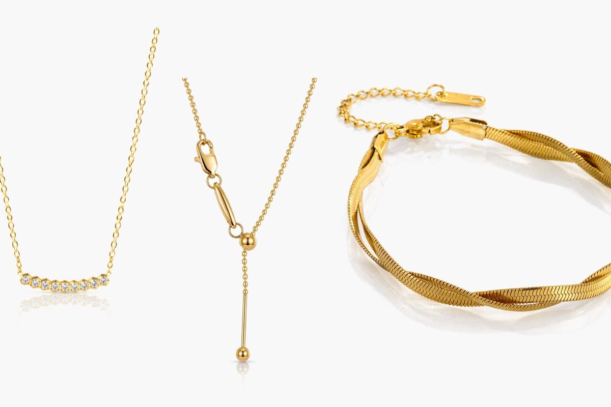 Dainty Curved Bar Necklace