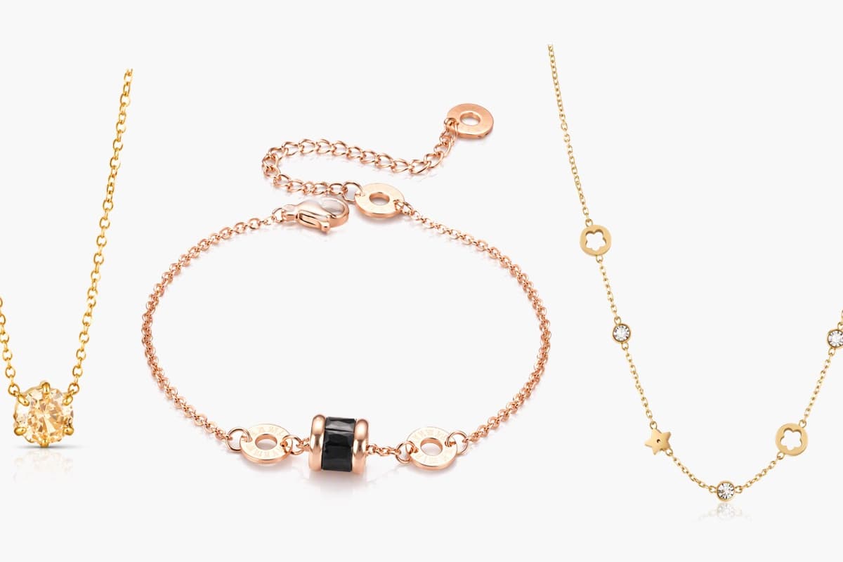 Dainty Single Stone Pendant Necklace