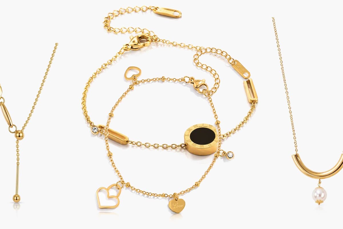Minimalist Bar Pendant Necklace