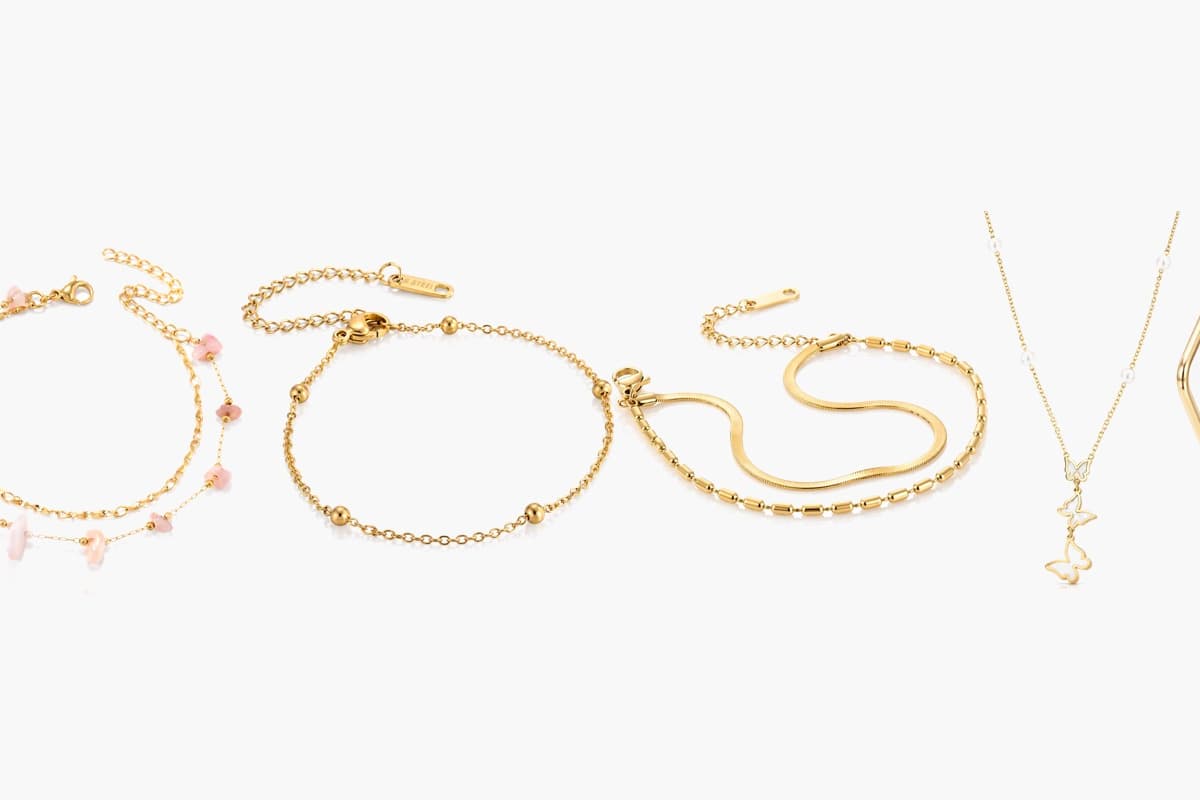 Dainty Butterfly Pearl Necklace