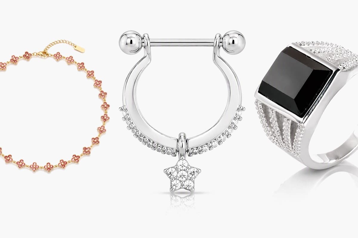 Dainty Star Charm Huggie Earrings
