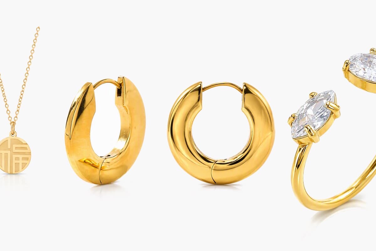 Chunky U-Shape Huggie Earrings