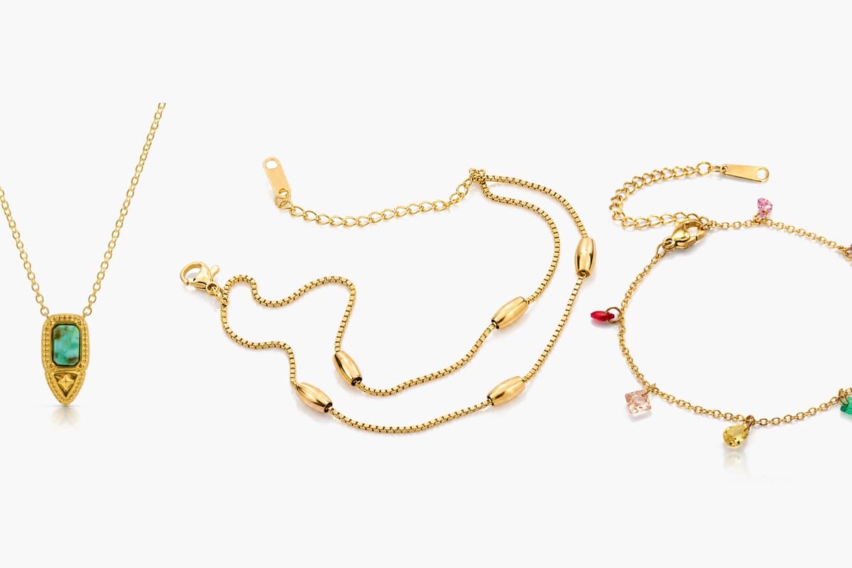 Dainty Rectangular Stone Pendant Necklace