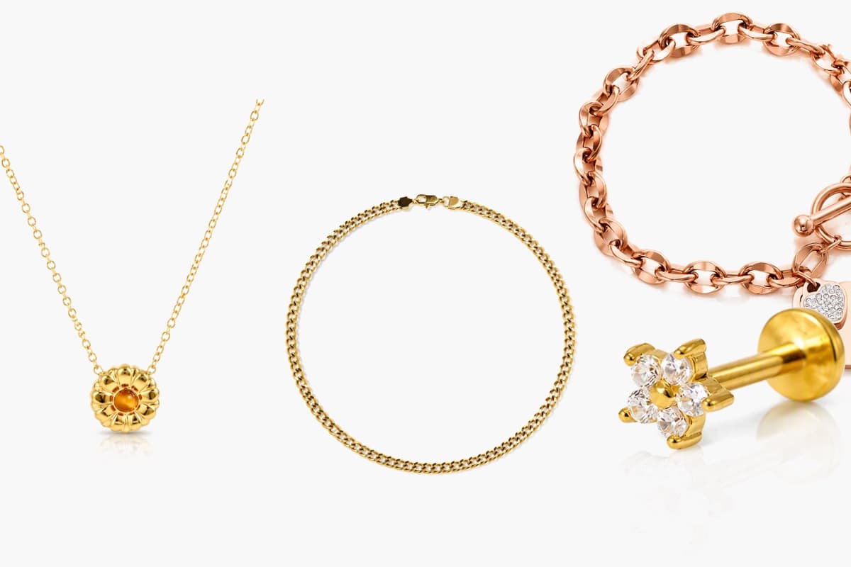 Dainty Flower Pendant Necklace
