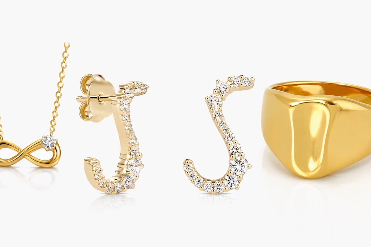 Dainty Letter S Stud Earrings