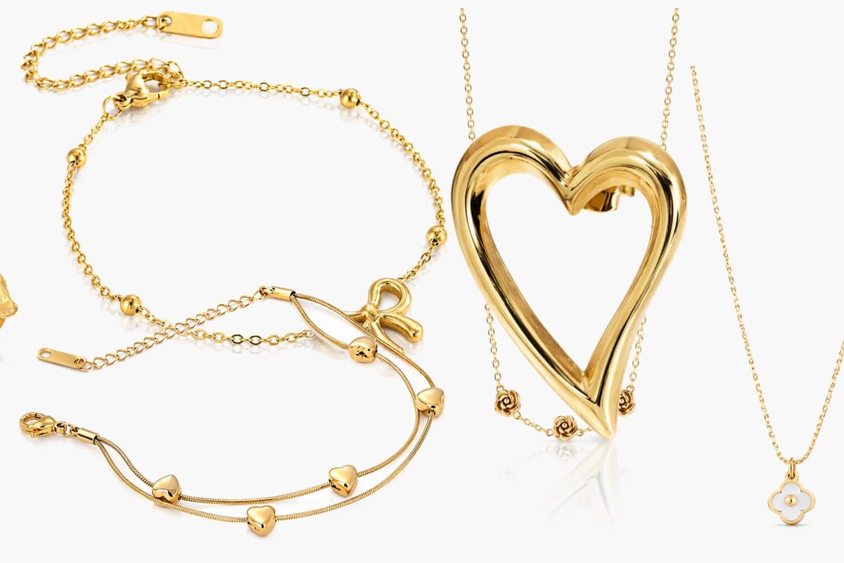 Dainty Three Rose Charms Necklace