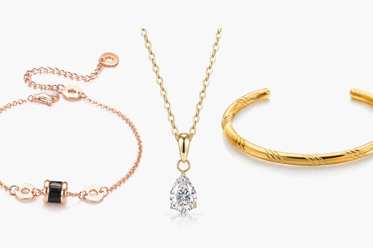 Elegant Pear Drop Pendant Necklace