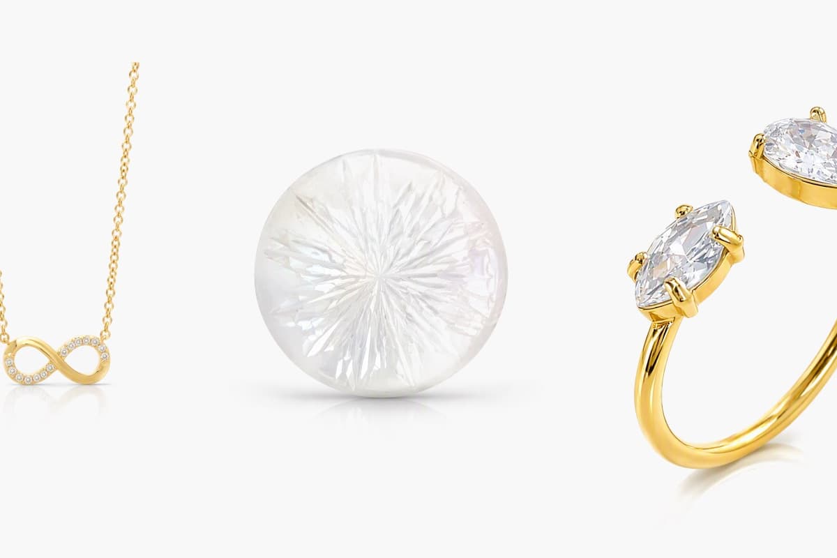 Dainty Flower Stud Earrings