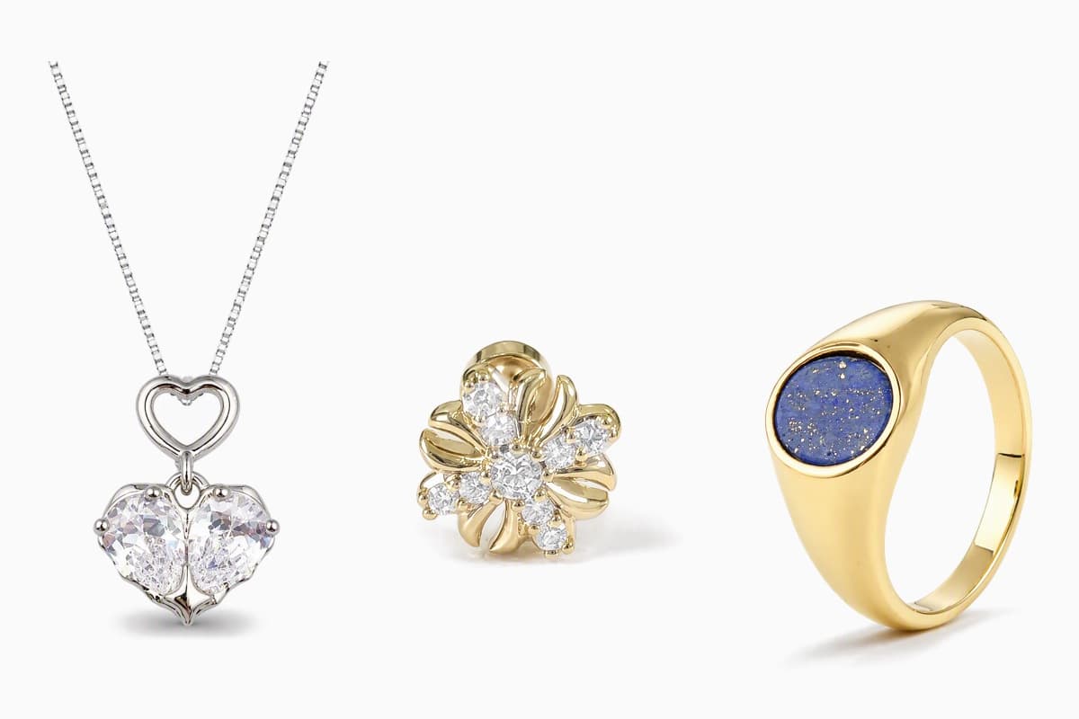 Dainty Flower Stud Earrings