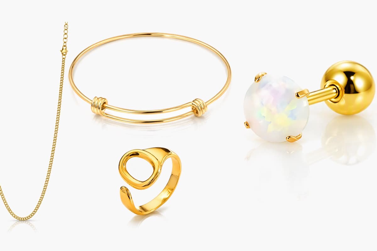 Round Stone Stud Earrings