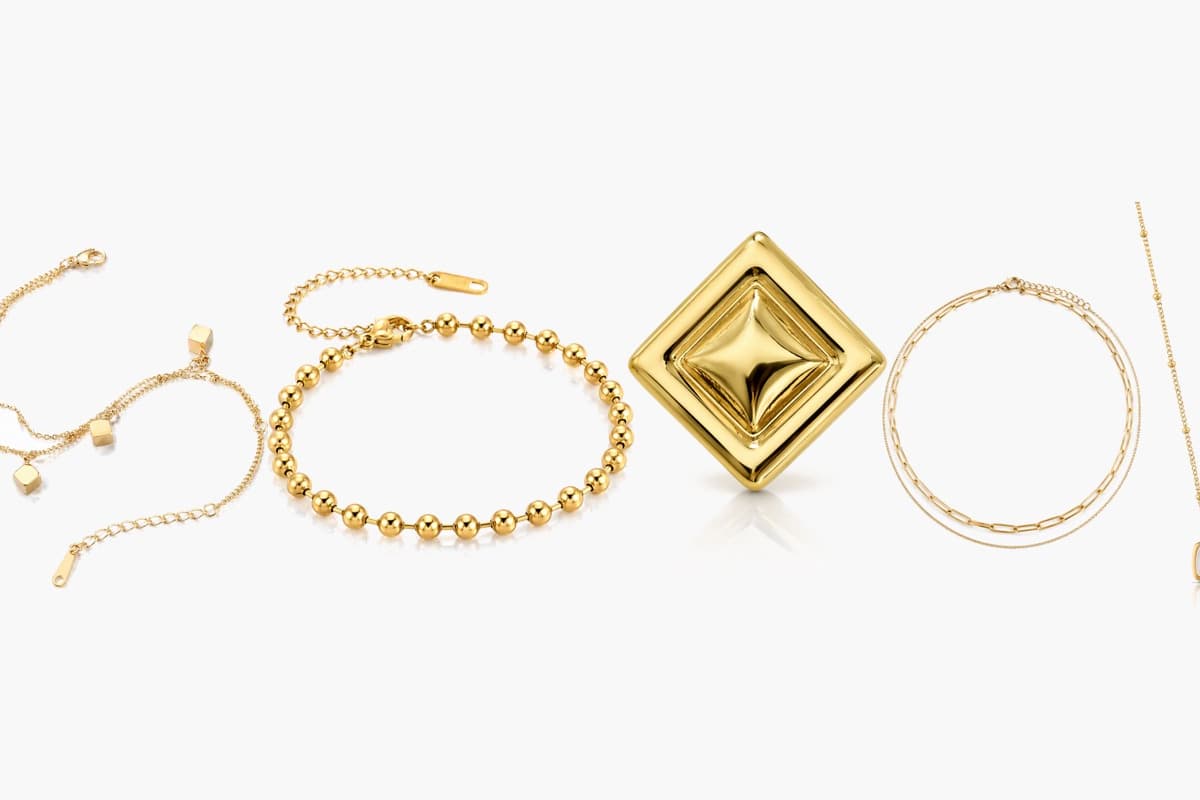 Dainty Square Pendant Necklace