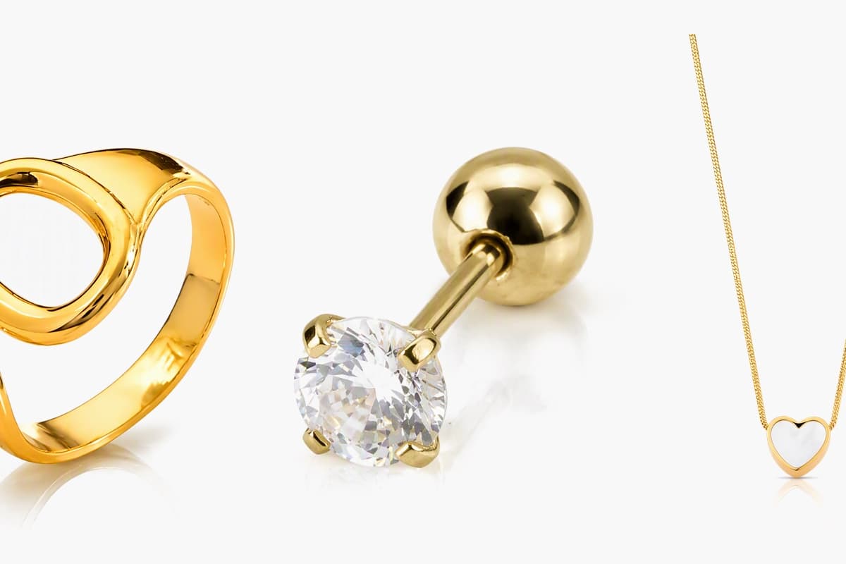 Dainty Single Stone Stud Earrings