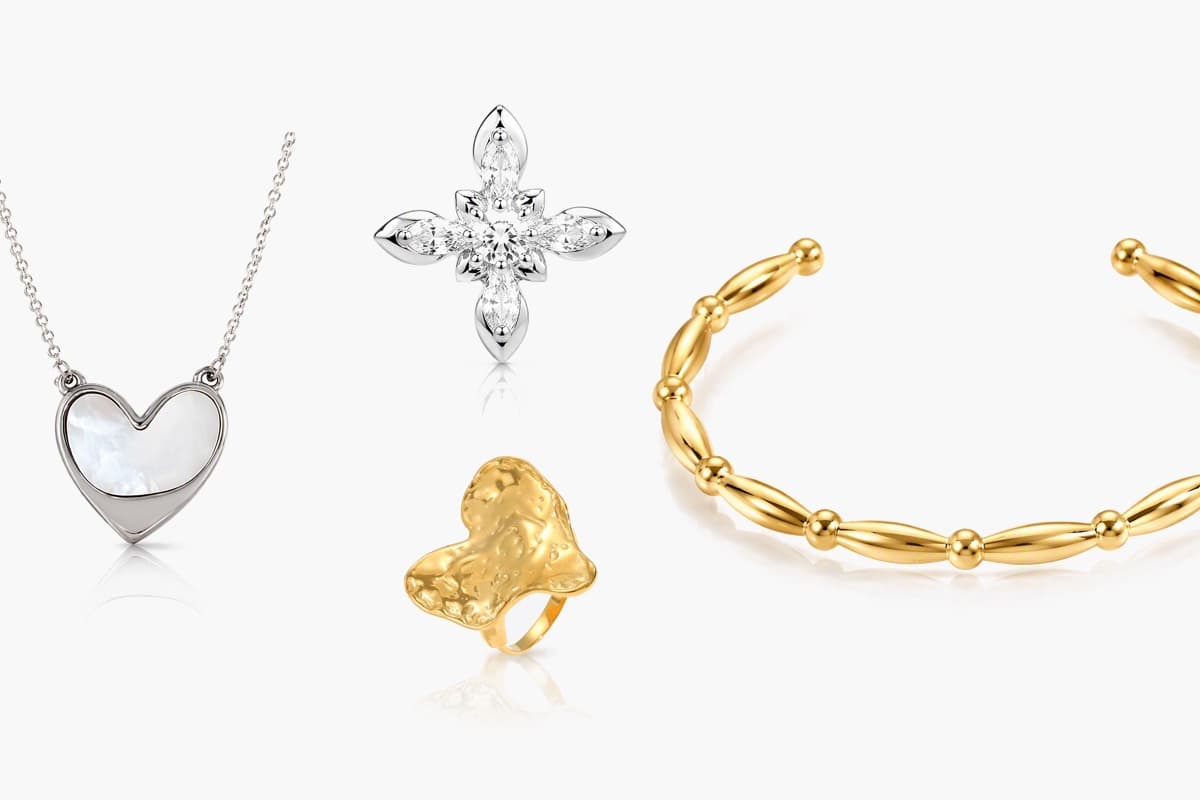 Dainty Four-Leaf Clover Stud Earrings