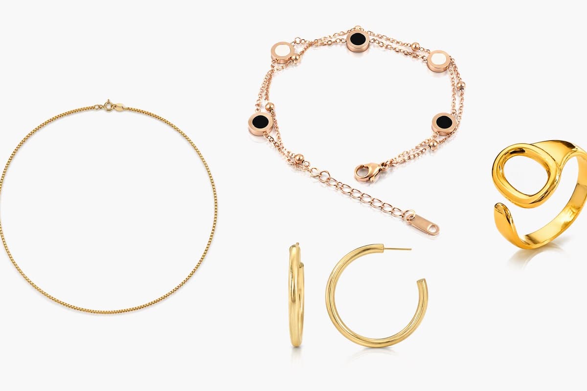 Minimalist Smooth Hoop Earrings