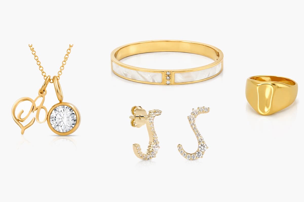 Dainty Letter S Stud Earrings