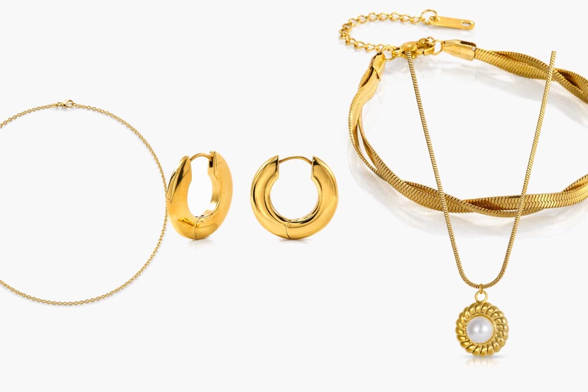 Chunky U-Shape Huggie Earrings