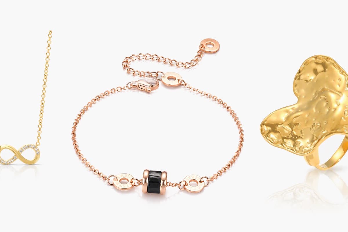 Dainty Infinity Pendant Necklace