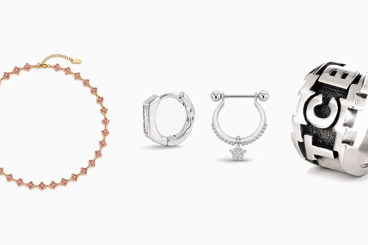 Dainty Star Charm Huggie Earrings