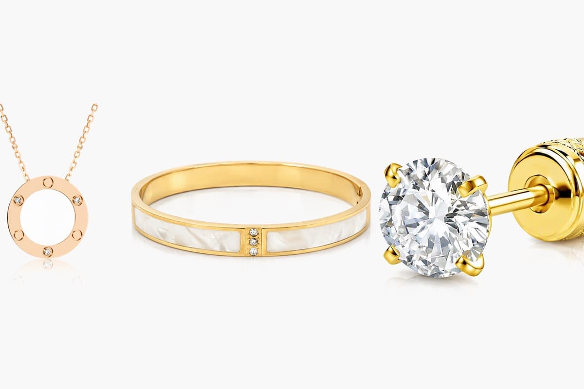 Dainty Single Stone Stud Earrings