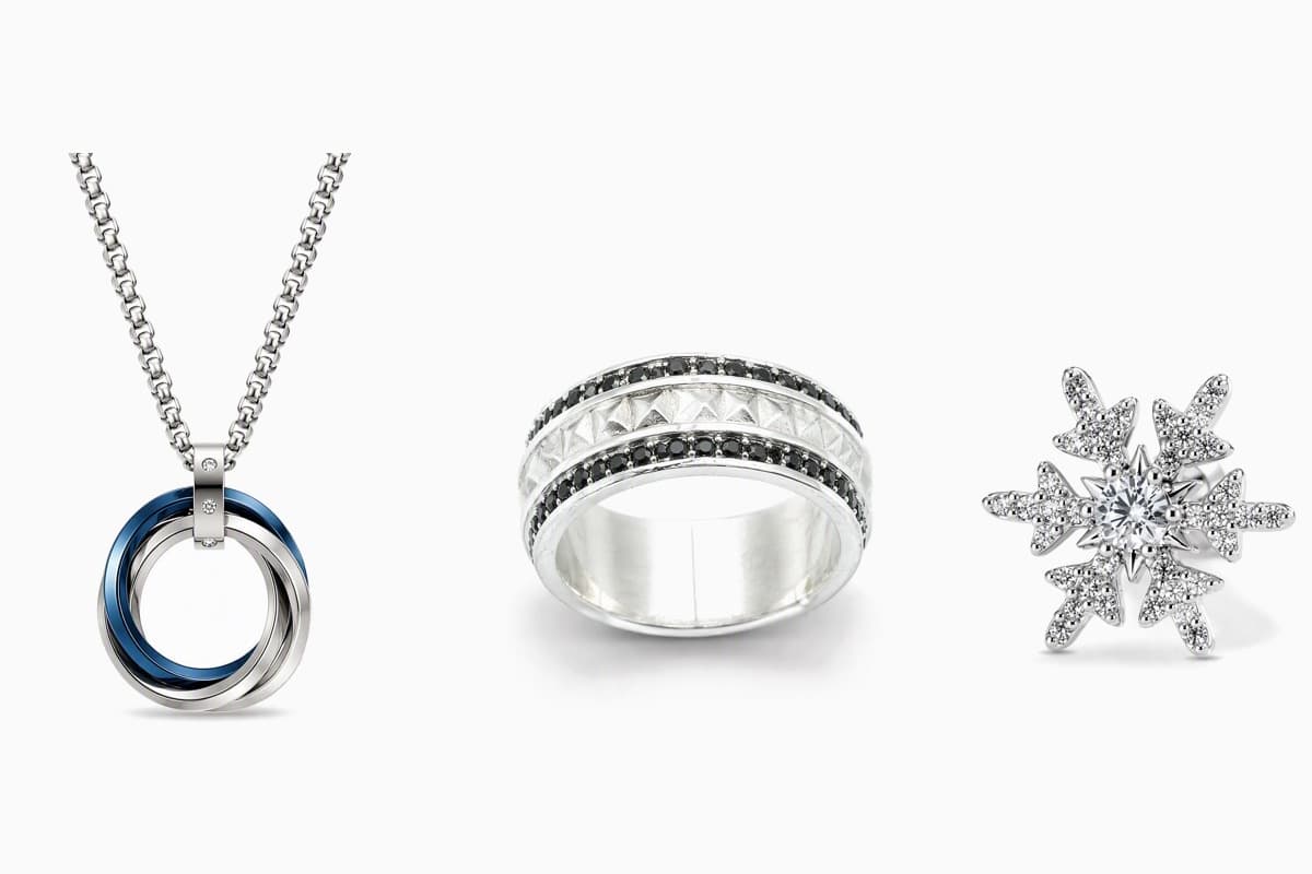 Dainty Snowflake Stud Earrings