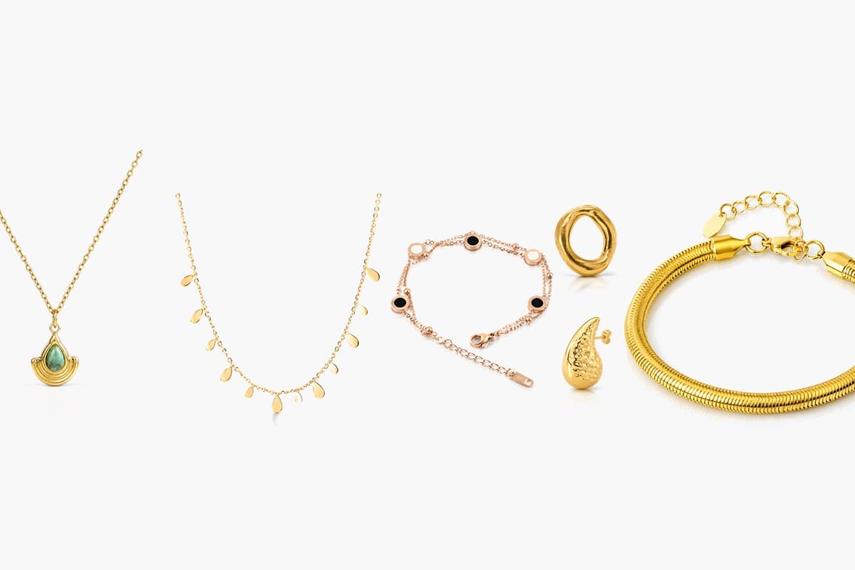 Dainty Teardrop Charm Necklace
