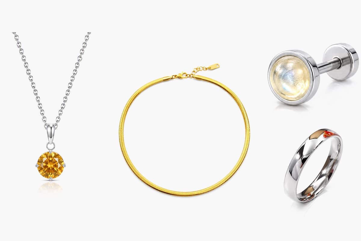 Dainty Round Stud Earrings