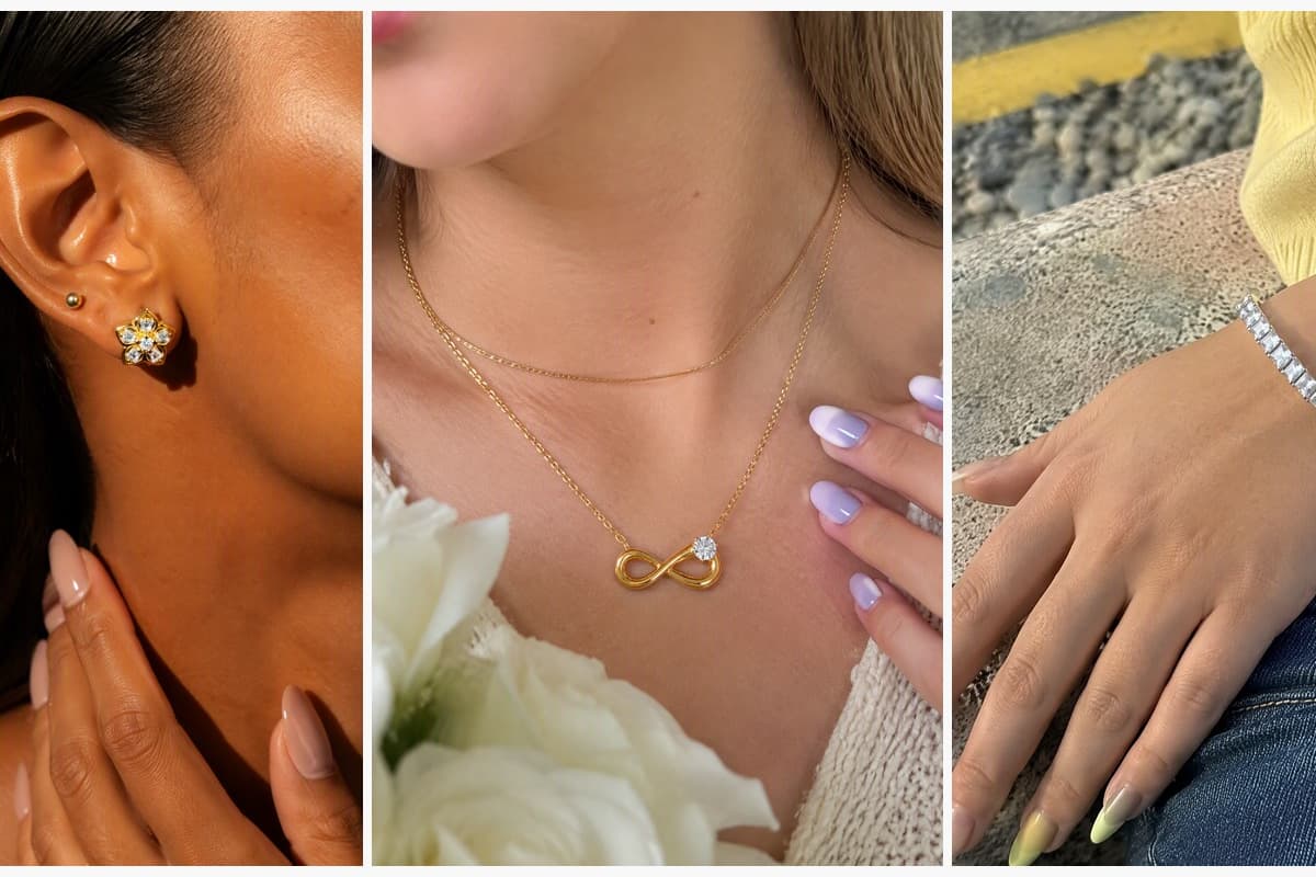 Dainty Flower Stud Earrings