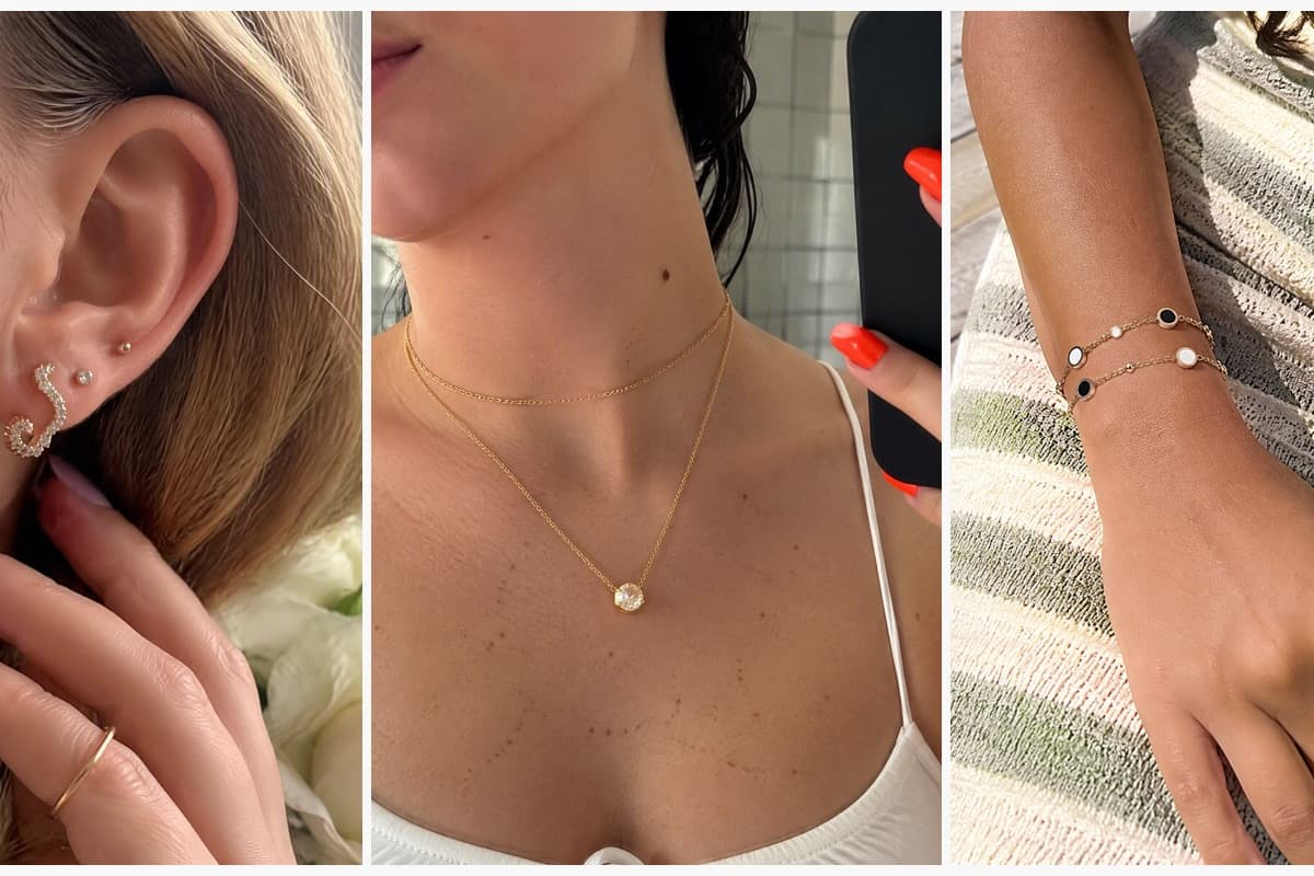 Dainty Letter S Stud Earrings