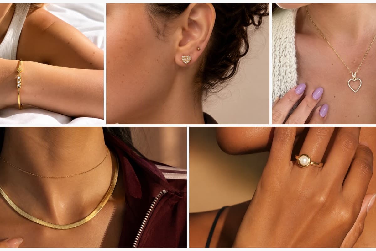 Dainty Heart Charm Bangle
