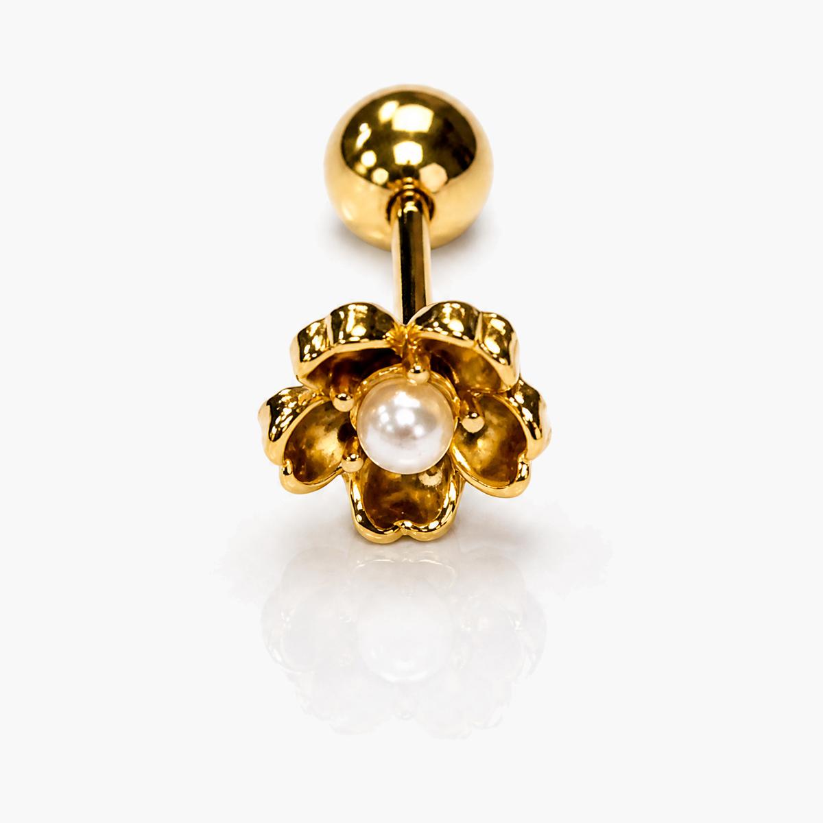Dainty Flower Pearl Stud Earrings