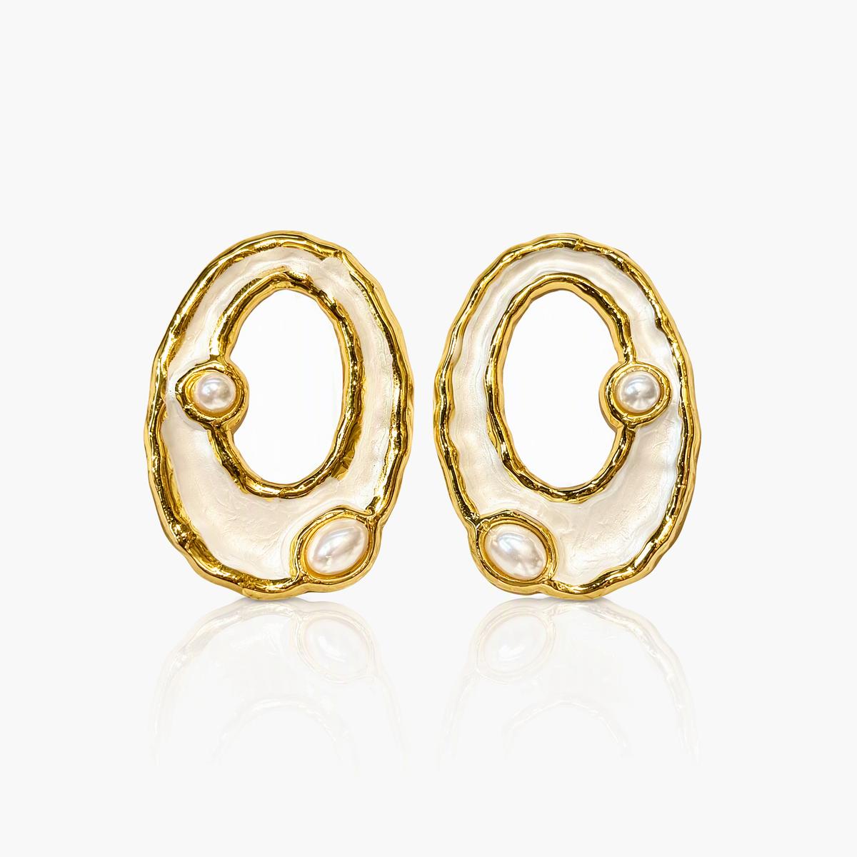 Trendy Organic Oval Pearl Earrings