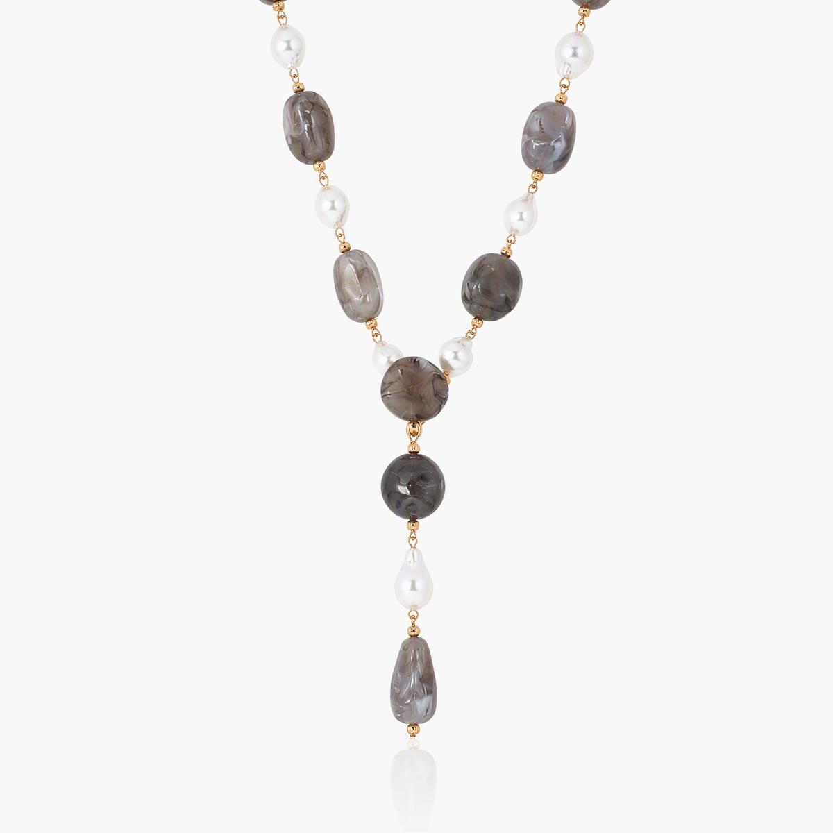 Elegant Pearl Drop Necklace