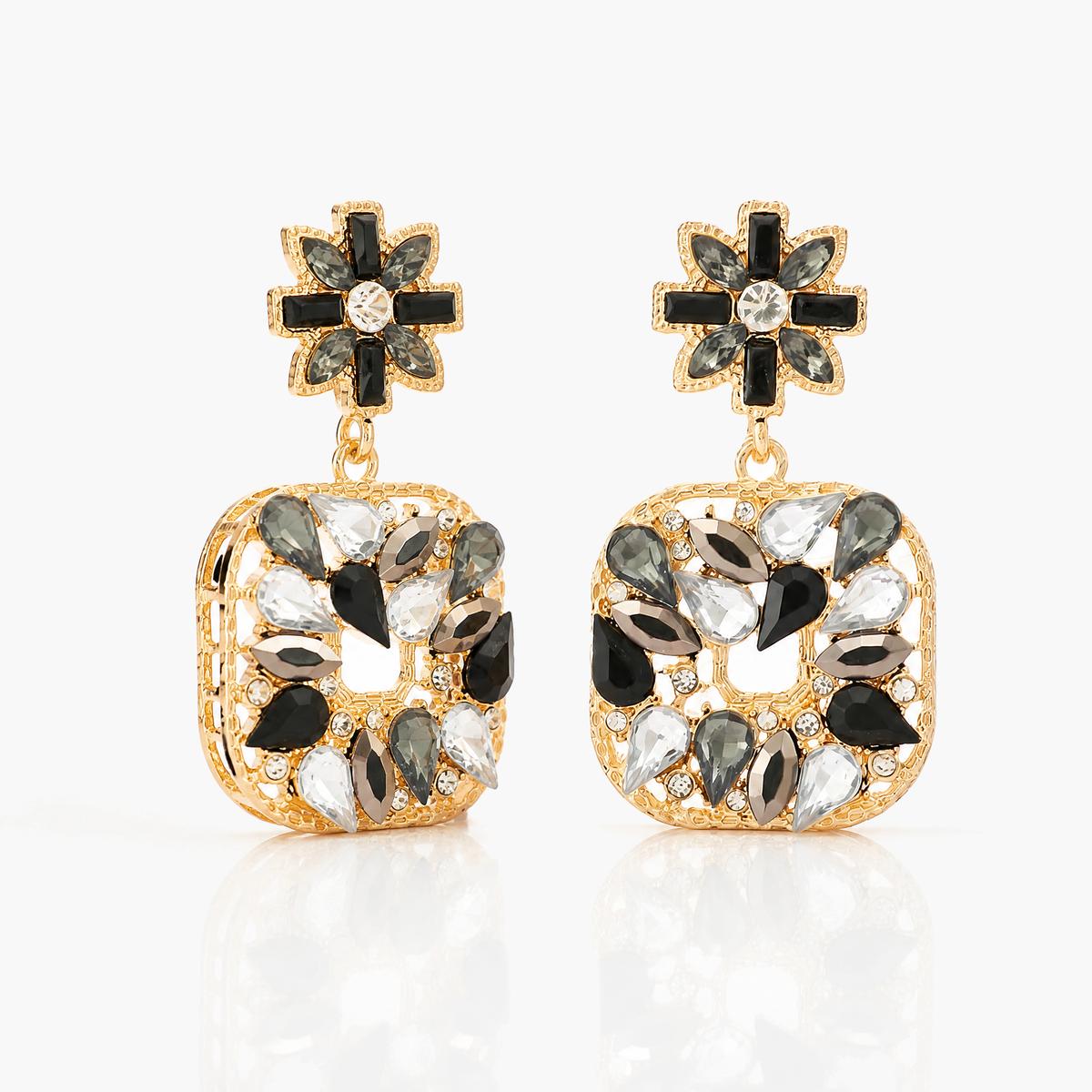 Elegant Floral Cluster Earrings