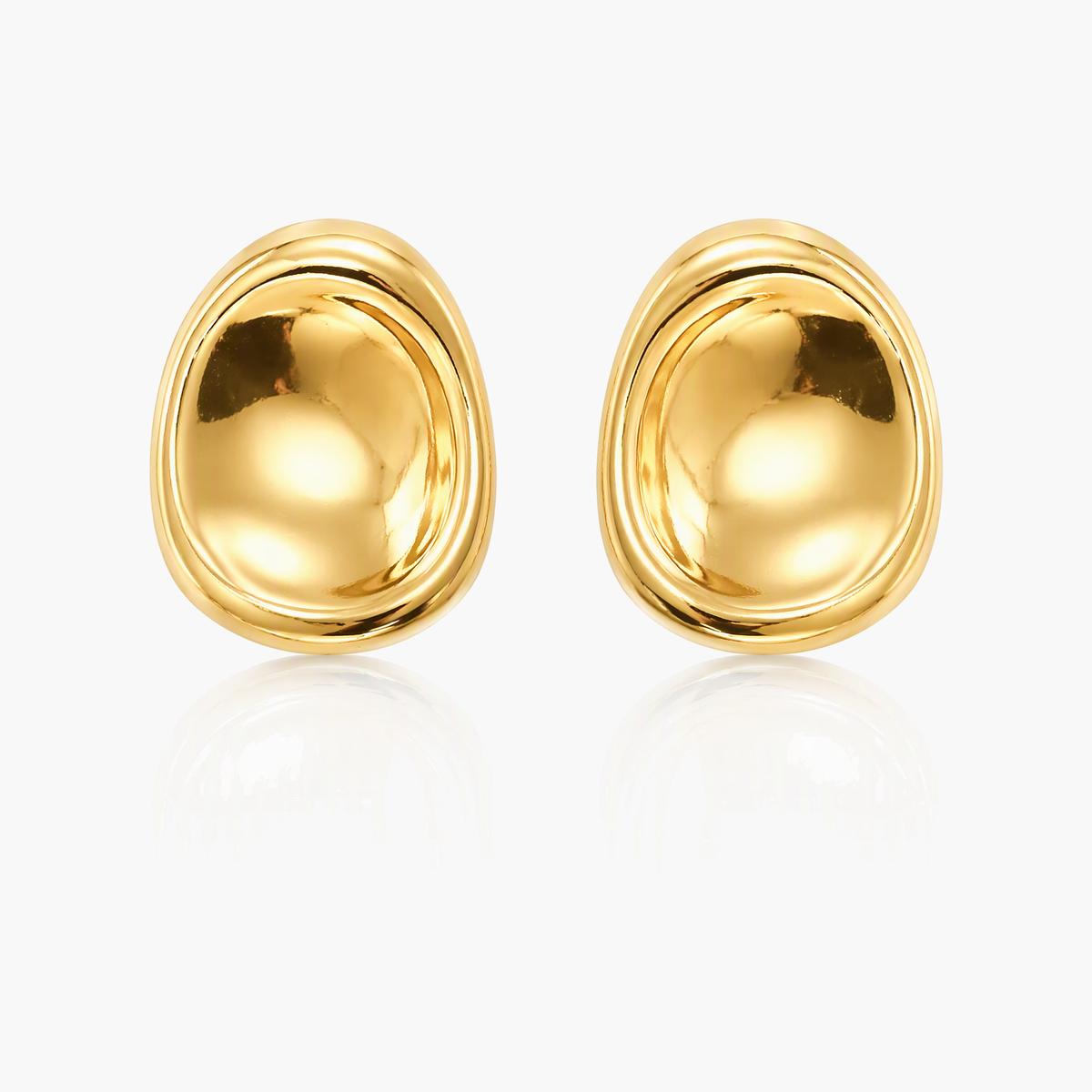 Textured Fan Shell Stud Earrings