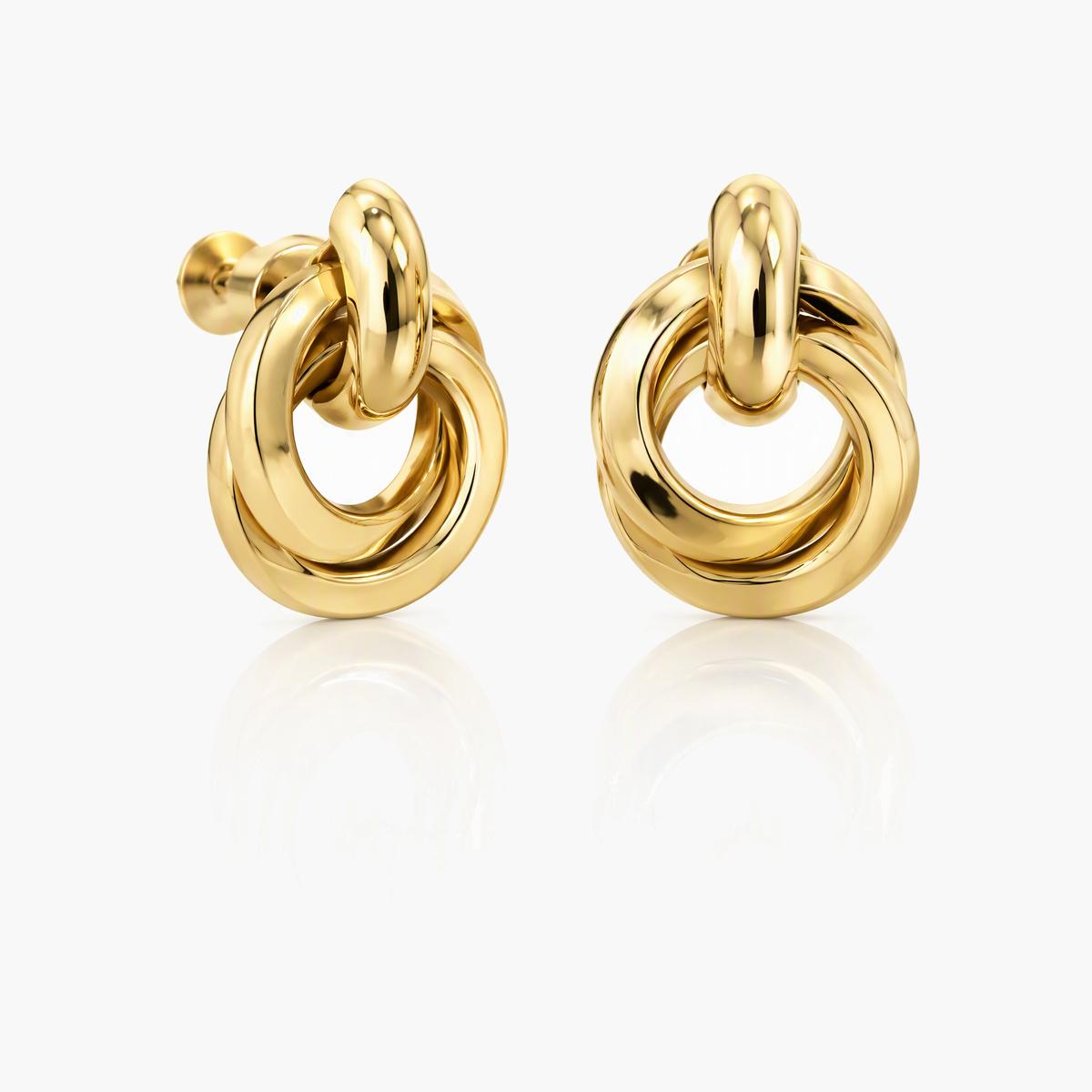 Trendy Interlocking Hoops Earrings
