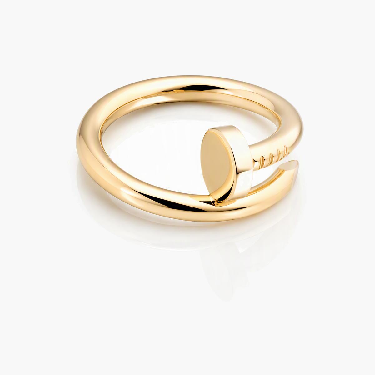 Elegant Twisted Band Ring