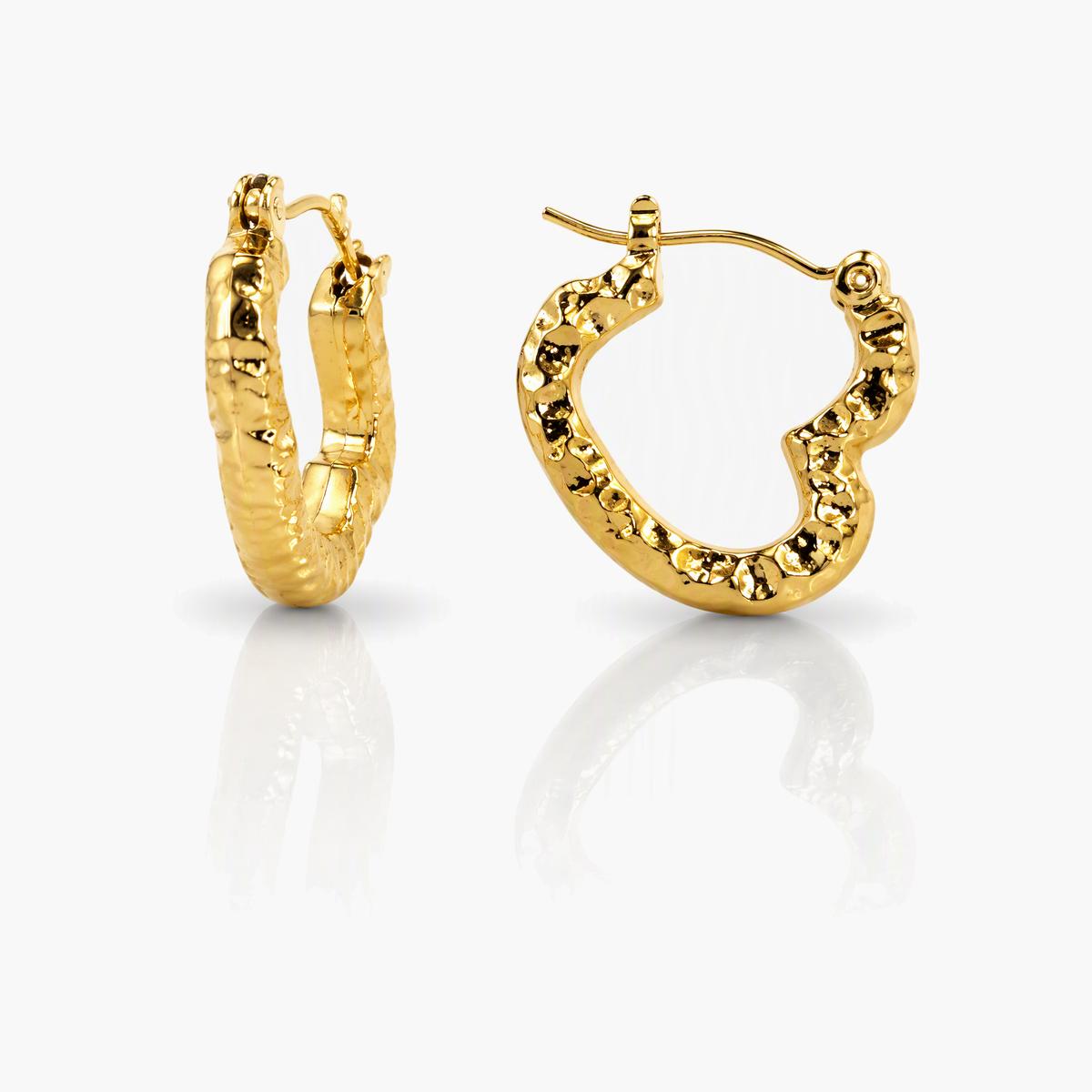 Trendy Shell Motif Hoop Earrings