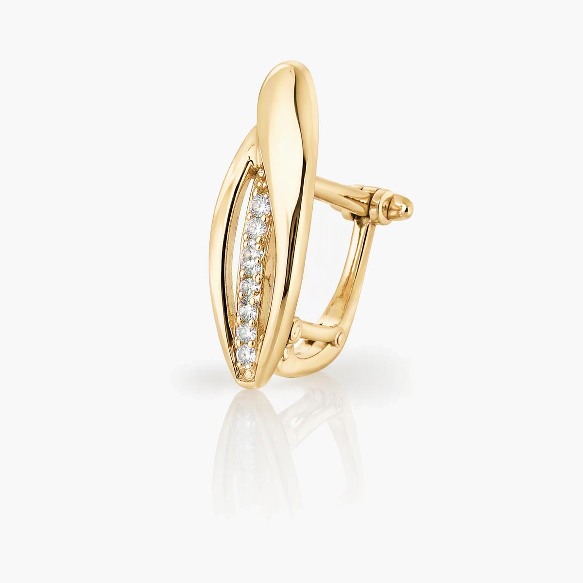 Elegant Leaf Stud Earrings