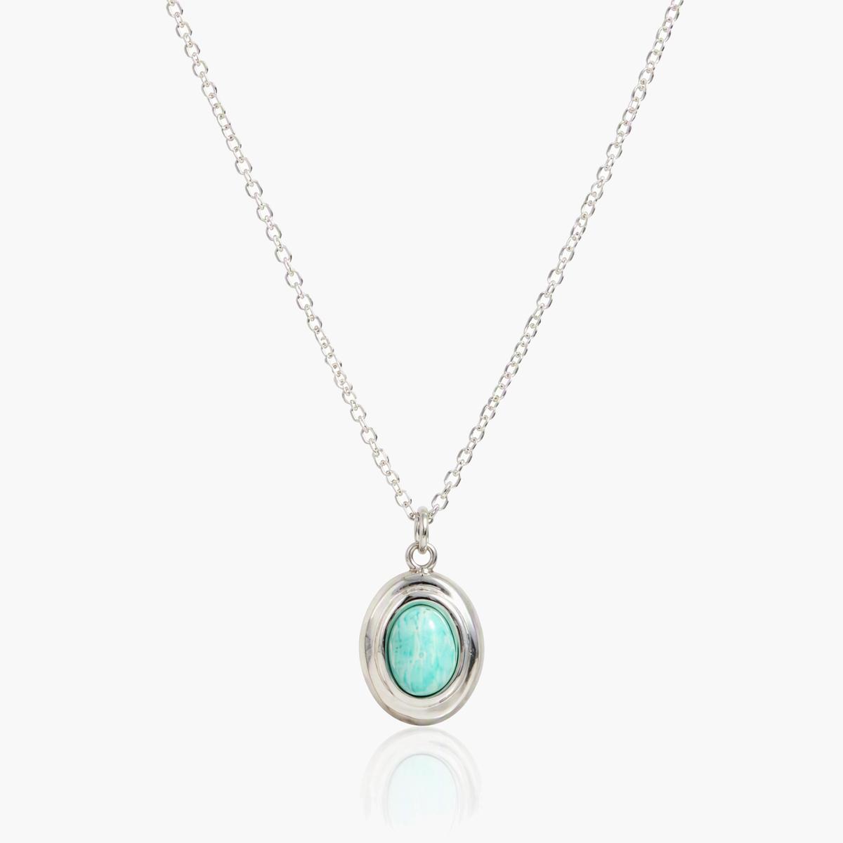 Dainty Oval Stone Pendant Necklace