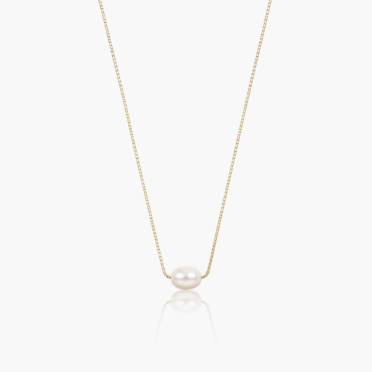 Dainty Teardrop Pearl Necklace