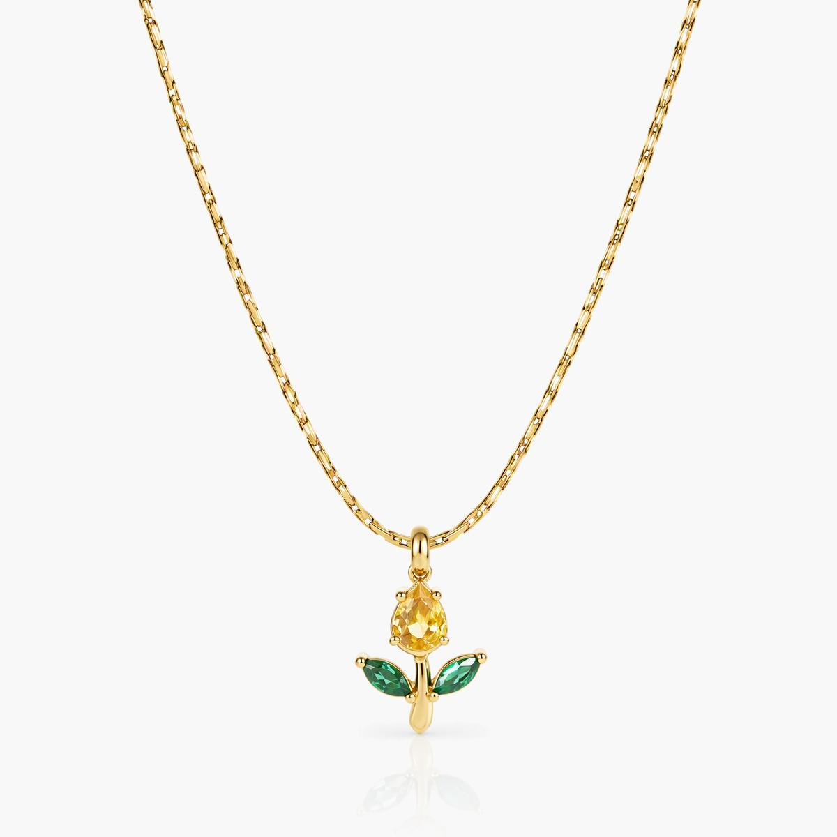 Dainty Flower Pendant Necklace