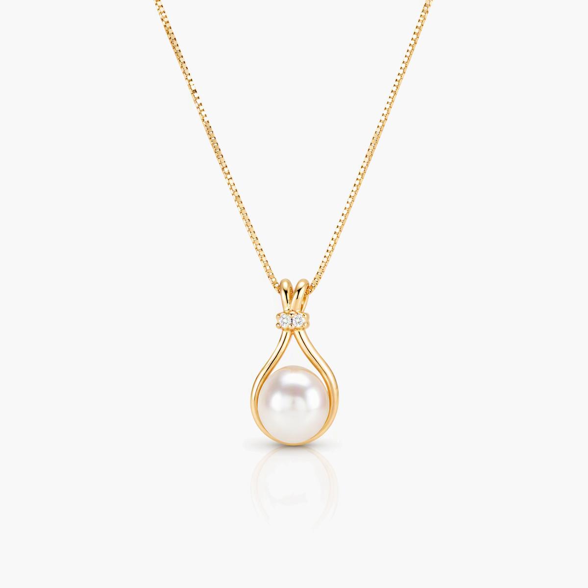 Dainty Teardrop Pendant Necklace