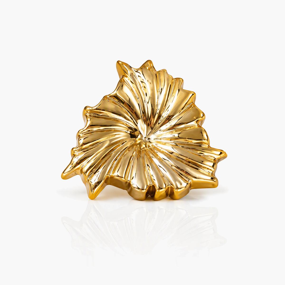 Trendy Floral & Shell Stud Earrings