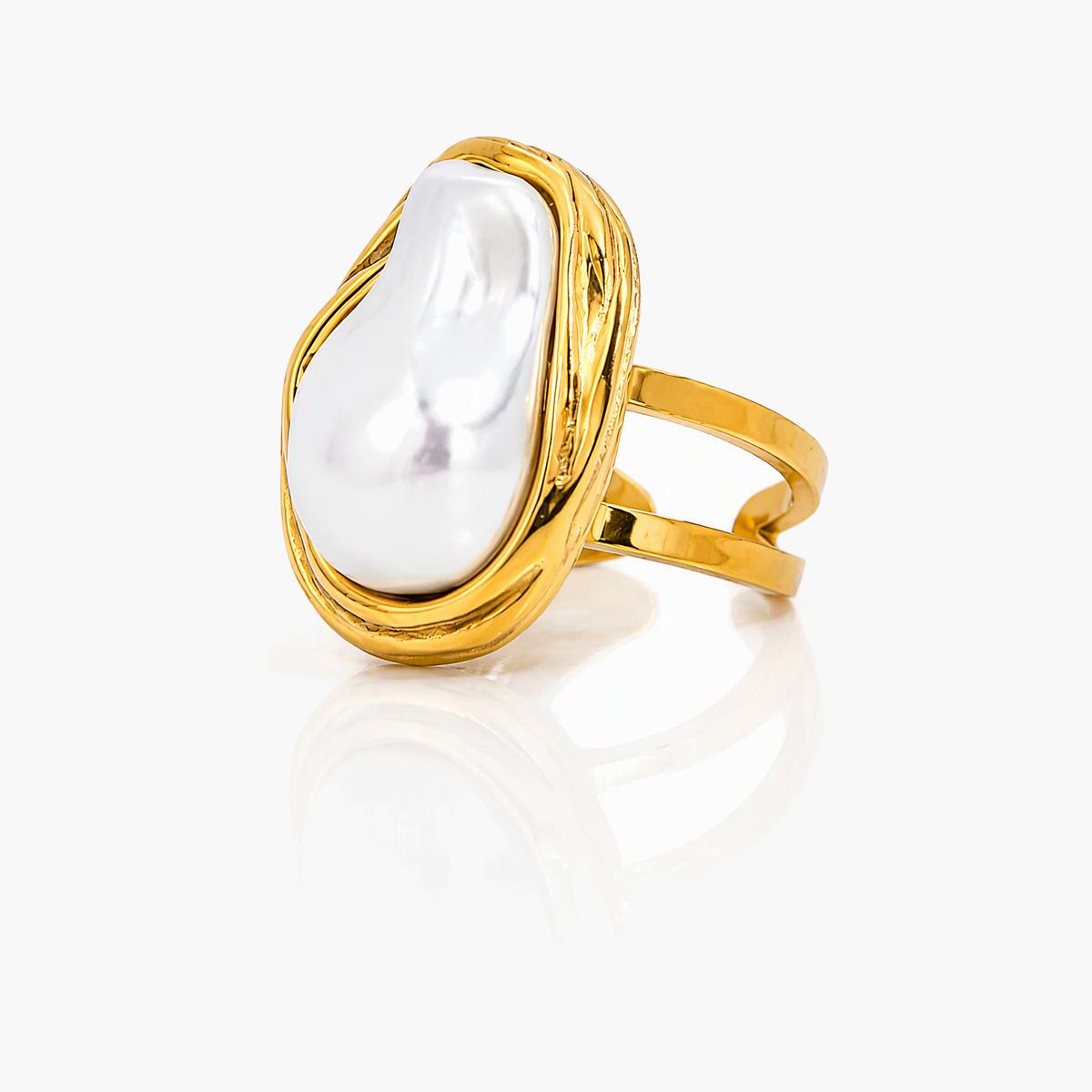 Baroque Pearl Ring