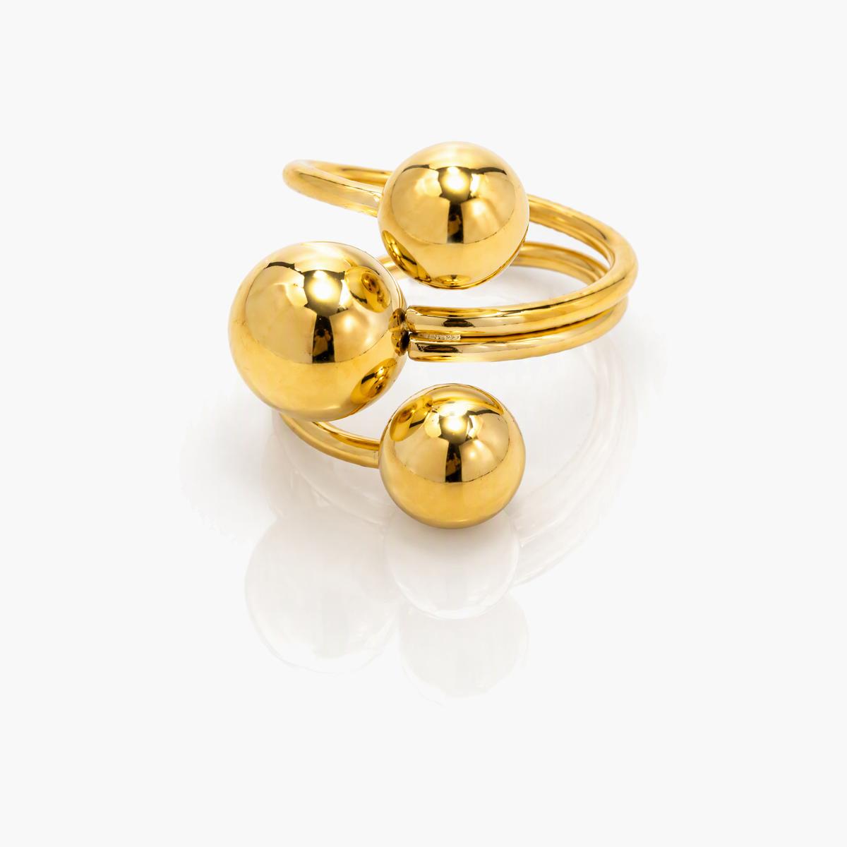 Trendy Interlocking Rings