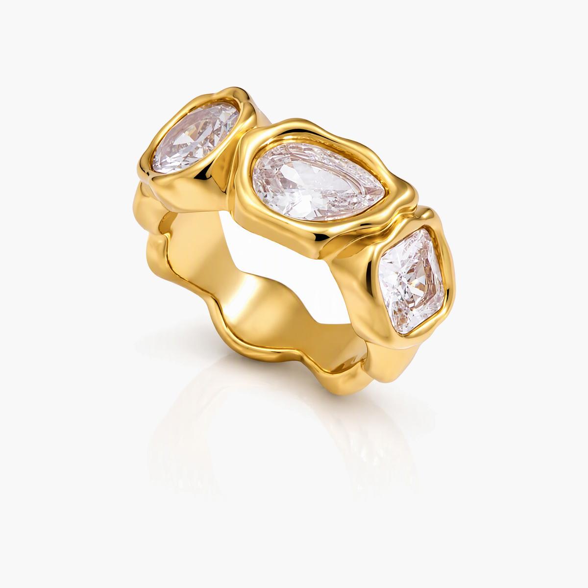 Trendy Three-Stone Ring